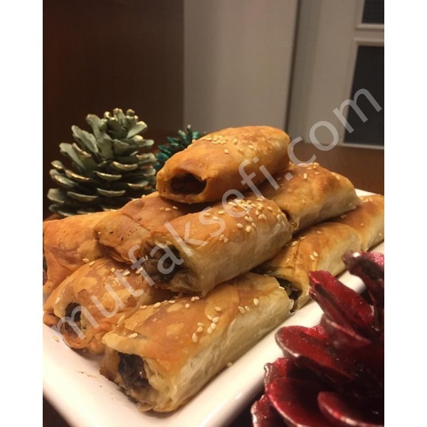 Kıymalı patlıcanlı - patatesli börek