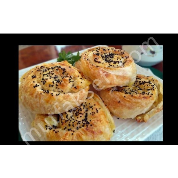Gül böreği
