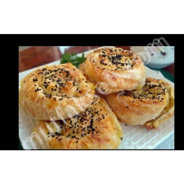 Gül böreği