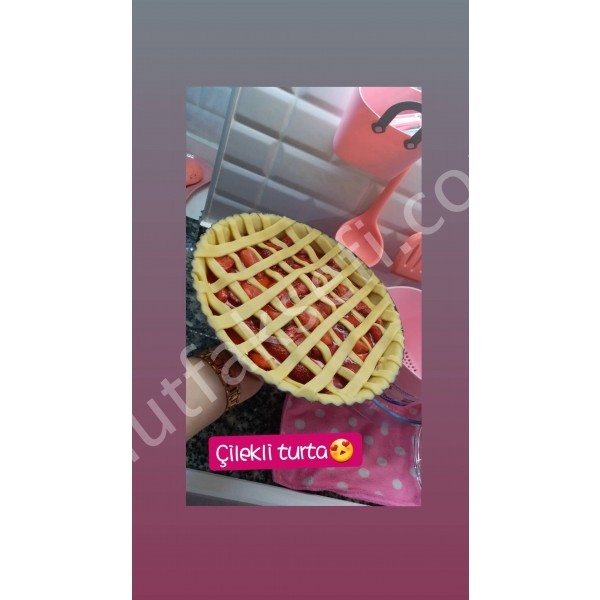 Çilekli turta