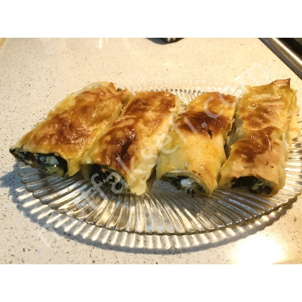 El açması ıspanaklı börek