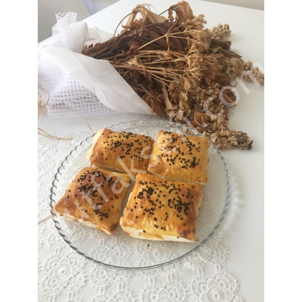 Patatesli yufka böreği