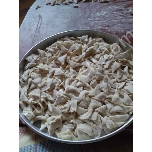 El yapımı enfes mantı1 kg fiatı 40 tl dir
