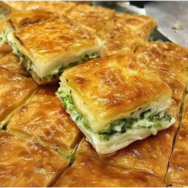Tepsi böreği