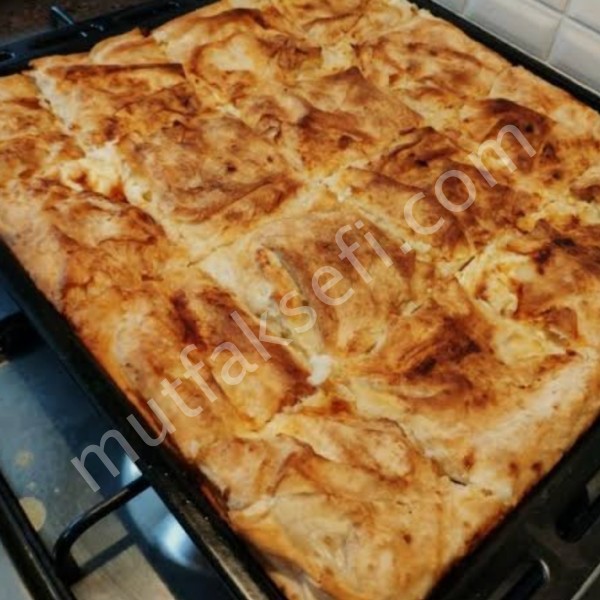 Tepsi böreği patatesli
